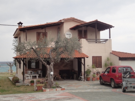 дом в Греции у моря